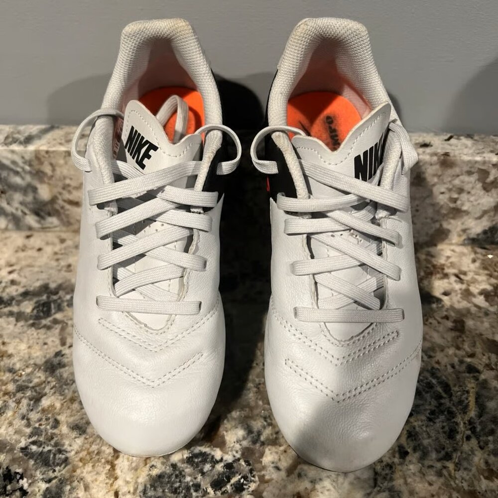 Kids Nike Tiempo Legend VI FG Grey Soccer Cleat